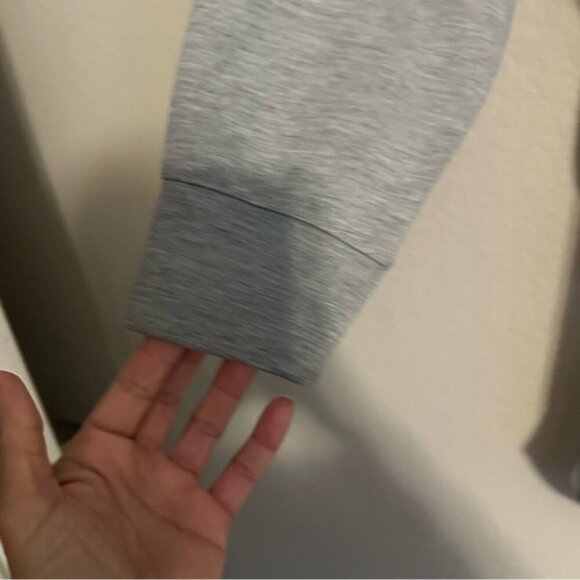 Trouvé Gray Women's Sweater with Tie Detail Size Small NWT - Picture 7 of 11